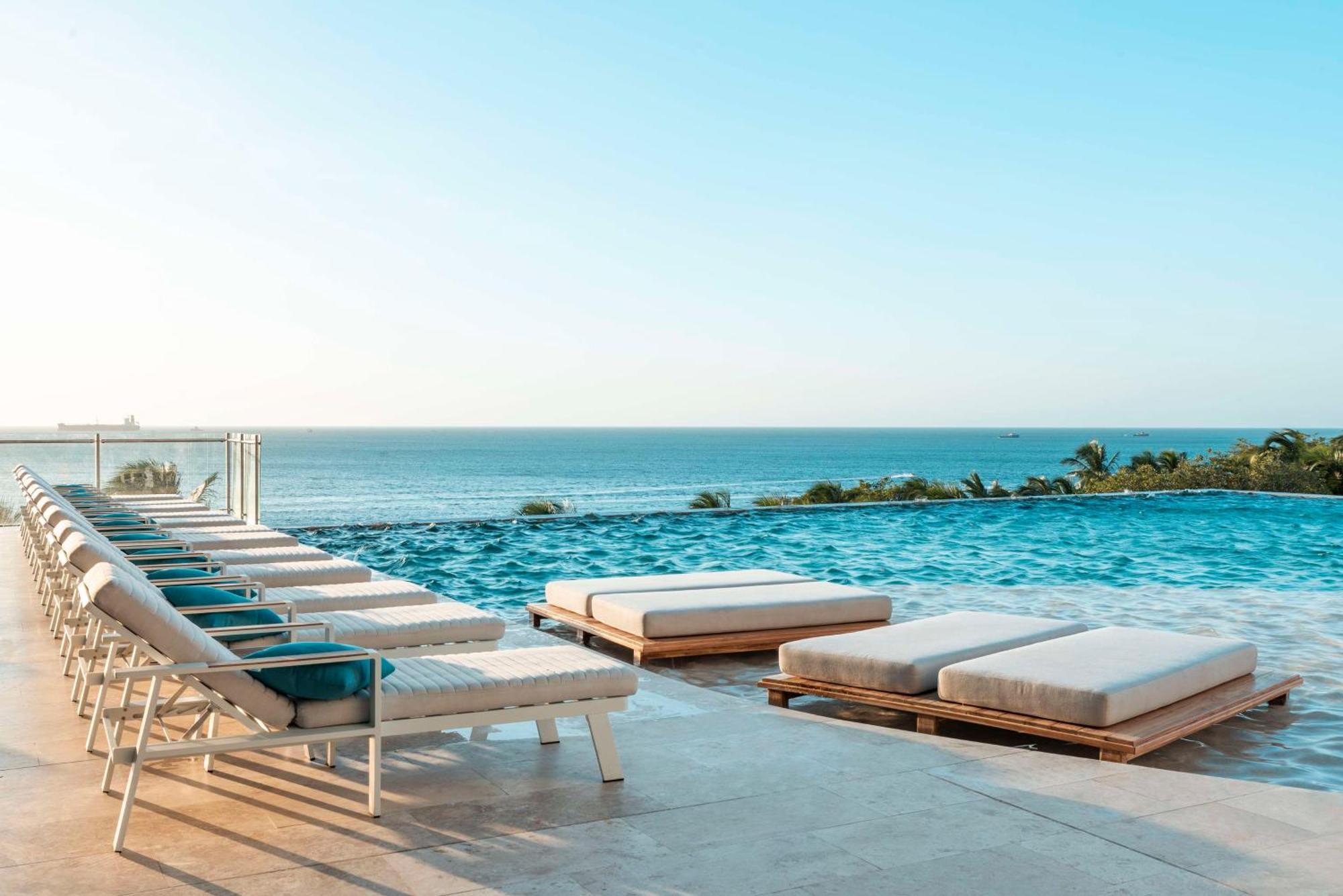 Hilton Hotel 4*