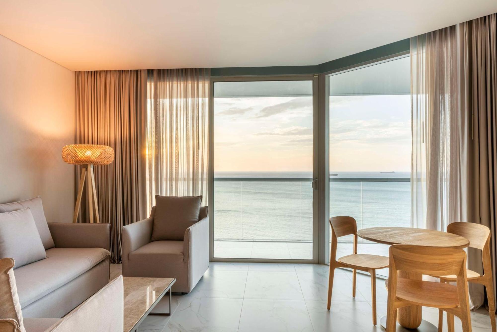 Hilton 4*